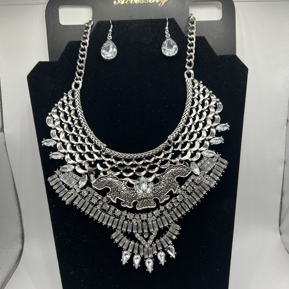 Beautiful Fashionable Statement Necklace Earring set Bohemian Style